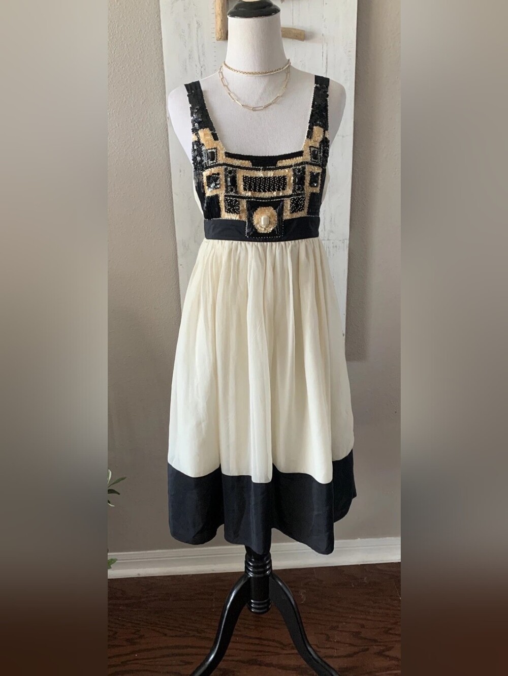 Embellished Black & Cream Sleeveless Party Dress